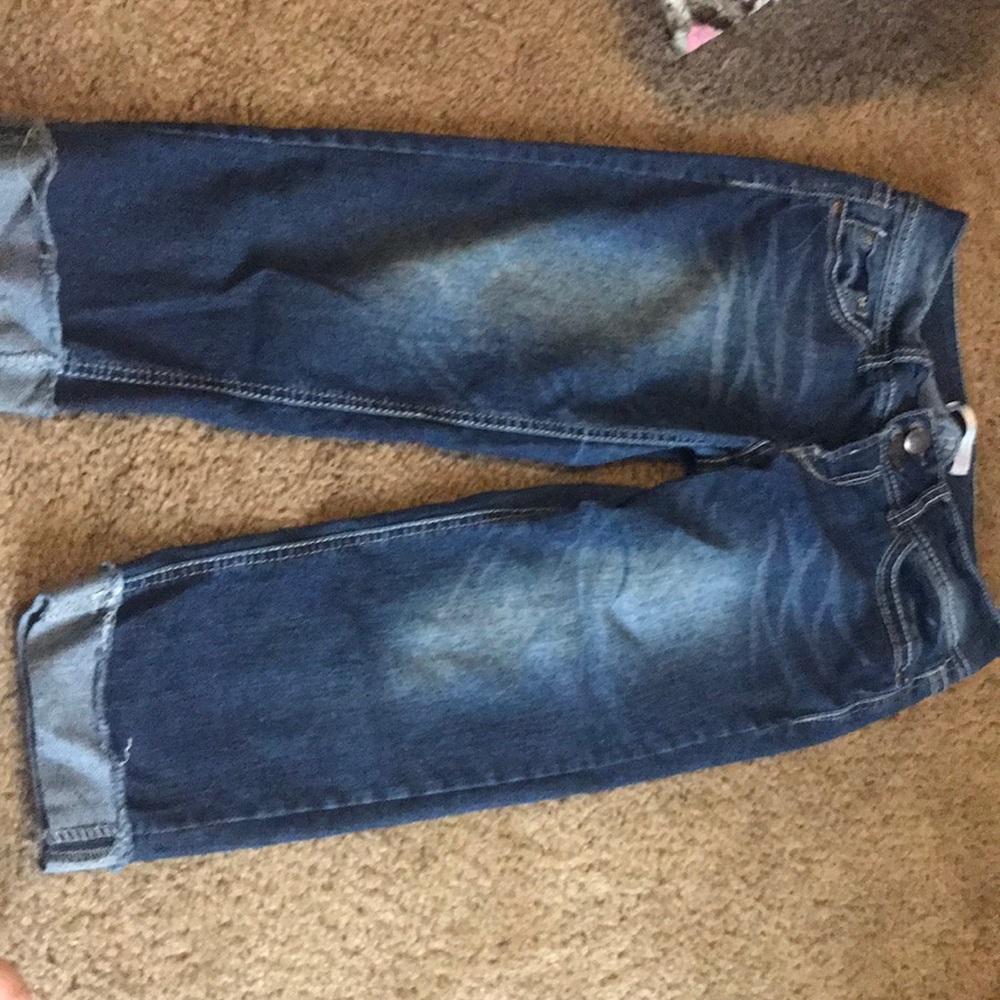 Capris - Picture 2 of 5